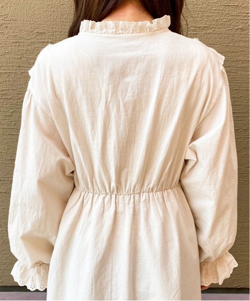 apres jour(アプレジュール)の「コットンレースフリルネックワンピース【ZOZOTOWN限定アイテム】(ワンピース・レディース・ブラック/ベージュ/アイボリー・フリー/X-LARGE)」の16枚目の写真