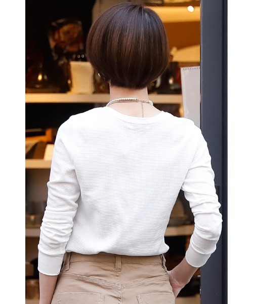 ElegChic（エレグシック）の「コットン ロング Tシャツ 長袖 （Tシャツ/カットソー・レディース・グレー/ホワイト/カーキ/ネイビー/ブラック・M/L/XL/XXL/4L）」の14枚目の写真