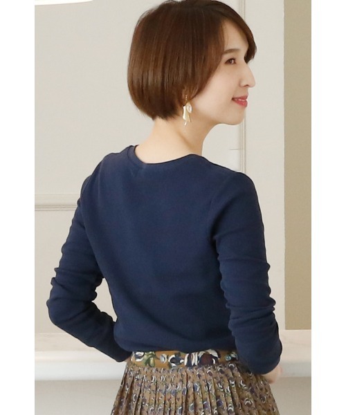 ElegChic（エレグシック）の「コットン ロング Tシャツ 長袖 （Tシャツ/カットソー・レディース・グレー/ホワイト/カーキ/ネイビー/ブラック・M/L/XL/XXL/4L）」の17枚目の写真