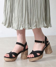 クロスサンダル