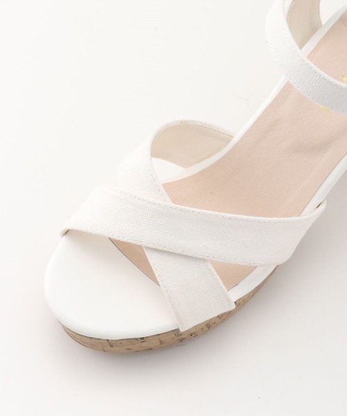 Honeys（ハニーズ）の「クロスサンダル（サンダル・レディース・ホワイト/ブラック/ベージュ/ブルー・M/L/S）」の9枚目の写真