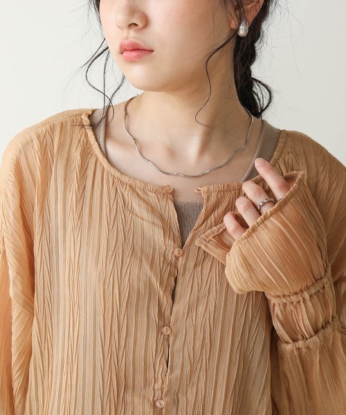 Bab(バブ)の「【WEB限定】前後2wayウェーブプリーツトップス(シャツ/ブラウス・レディース・ライム/ホワイト系その他/キャメル・38)」の13枚目の写真