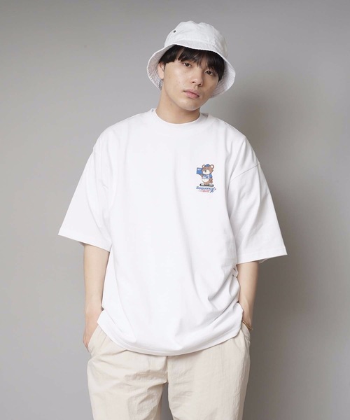 B ONE SOUL（ビーワンソウル）の「【B ONE SOUL/ビーワンソウル】デリバリーベア　プリントＴシャツ バックプリント　ワンポイント刺繍（Tシャツ/カットソー・メンズ・ホワイト系その他/カーキ/ホワイト/パープル・LARGE/X-LARGE/MEDIUM）」の3枚目の写真