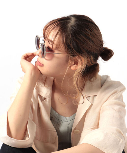 fredy repit（フレディレピ）の「ラウンドメタルピンチフレームサングラス（サングラス・レディース・ベージュ/グレー・FREE）」の3枚目の写真