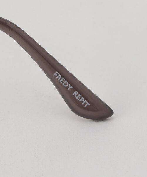 fredy repit（フレディレピ）の「ラウンドメタルピンチフレームサングラス（サングラス・レディース・ベージュ/グレー・FREE）」の11枚目の写真