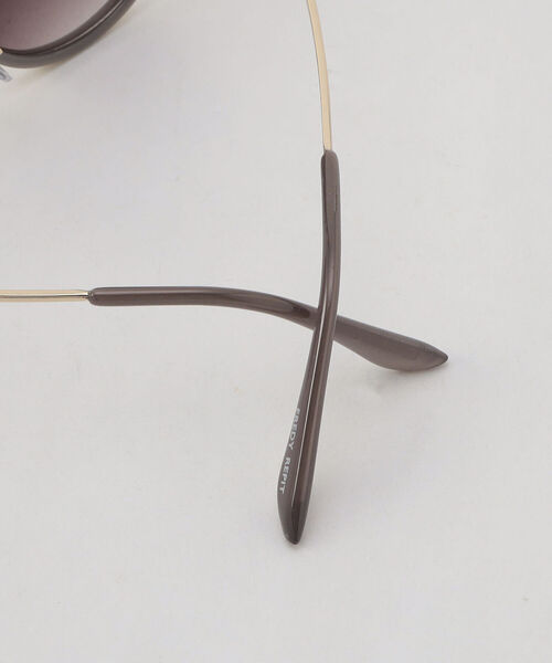 fredy repit（フレディレピ）の「ラウンドメタルピンチフレームサングラス（サングラス・レディース・ベージュ/グレー・FREE）」の10枚目の写真