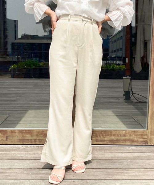 apres jour（アプレジュール）の「ラテカラーフレアパンツ【ZOZOTOWN限定アイテム】【5AP】（その他パンツ・レディース・アイボリー/ブラウン系その他/ピンクベージュ/ライトベージュ・SMALL/MEDIUM/X-LARGE）」の2枚目の写真