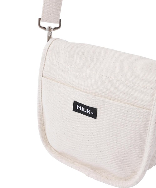 MILKFED.（ミルクフェド）の「ROUND CANVAS SHOULDERBAG MINI（ショルダーバッグ・レディース・ライトピンク/ブラック/ベージュ/ホワイト・ONE SIZE）」の18枚目の写真