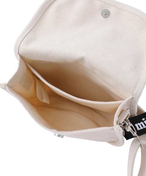 MILKFED.（ミルクフェド）の「ROUND CANVAS SHOULDERBAG MINI（ショルダーバッグ・レディース・ライトピンク/ブラック/ベージュ/ホワイト・ONE SIZE）」の11枚目の写真