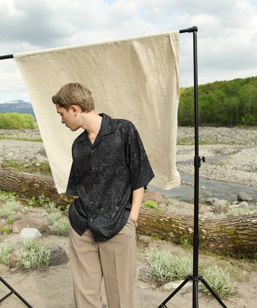 NILWAY（ニルウェイ）の「ヨーロピアン古着風 総柄ルーズサイズオープンカラーシャツ（シャツ/ブラウス・メンズ・ブラック系/ブラウン系/ベージュ系/ブルー系・MEDIUM/LARGE）」の6枚目の写真