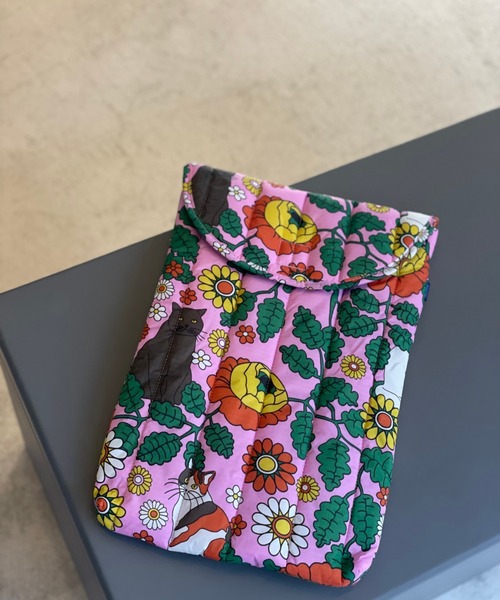 BAGGU（バグー）の「BAGGU/バグゥ　タブレットケース16インチ（PC・タブレットケース・レディース・ベージュ/その他/ピンク・FREE）」の3枚目の写真