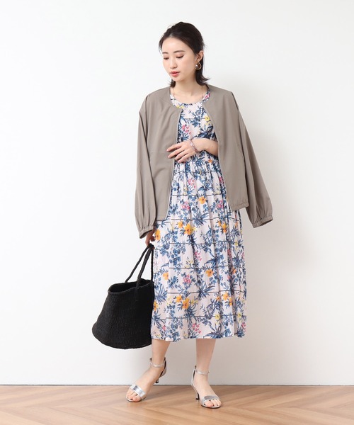 nougatine(ヌガティーヌ)の「綿100% 花柄 ノースリーブワンピース(ワンピース・レディース・ブラック/レッド/オフホワイト・MEDIUM)」の4枚目の写真