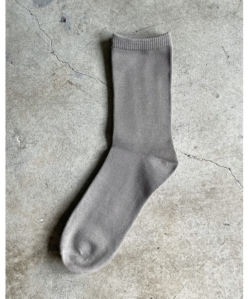 SHIZUTA（シズタ）の「SZT:カラー無地ソックス（ソックス/靴下・レディース・アイボリー/チャコールグレー/ブラック/ベージュ/ネイビー/オフホワイト/グリーン/クリーム/セージグリーン/シルバーグレー/モカ/ロイヤルブルー/スモークピンク/グレイッシュベージュ/シャーベット/パープル/レッド/イエロー/ピンク/ゴールド/ライム/シルバー/カリビアンブルー/ミント/ワインレッド・S/M/L）」の9枚目の写真