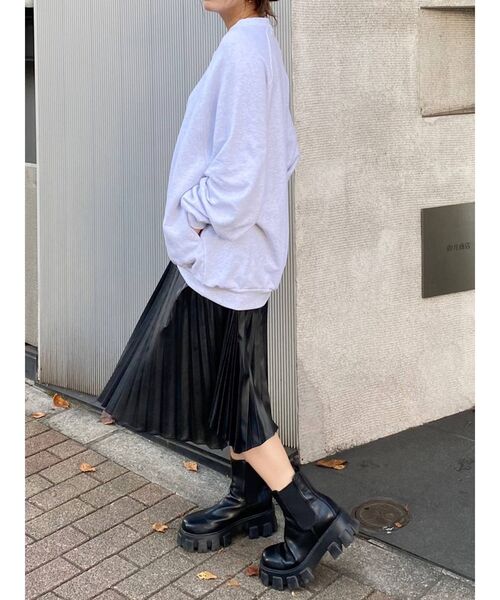 EVRIS（エヴリス）の「レザーライクランダムプリーツスカート（スカート・レディース・ブラック/グリーン・SMALL/MEDIUM）」の9枚目の写真