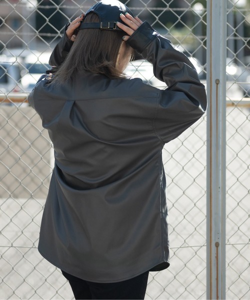 Naive magic（ナイーブマジック）の「【a】テックレザーシャツ（シャツ/ブラウス・メンズ・グレー系その他/グリーン/グレー/ブラック系その他/ブラック/グリーン系その他/アイボリー・LARGE/MEDIUM/X-LARGE）」の8枚目の写真