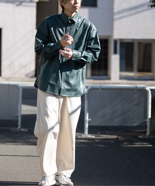 Naive magic（ナイーブマジック）の「【a】テックレザーシャツ（シャツ/ブラウス・メンズ・グレー系その他/グリーン/グレー/ブラック系その他/ブラック/グリーン系その他/アイボリー・LARGE/MEDIUM/X-LARGE）」の10枚目の写真