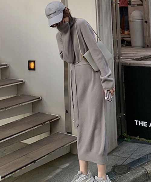 FREE STYLISTS（フリー スタイリスト）の「タートルネック　バックスリットニットワンピース（ワンピース・レディース・グリーン/グレー/レッド/ピンク/ブラック・FREE）」の19枚目の写真