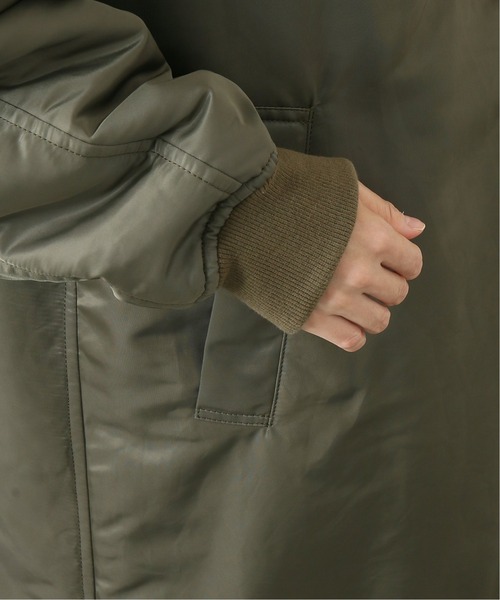 JOURNAL STANDARD LUXE（ジャーナルスタンダード　ラックス）の「ナイロンナカワタミリタリーリブコート◆（ナイロンジャケット・レディース・ブラック/カーキ・FREE）」の13枚目の写真