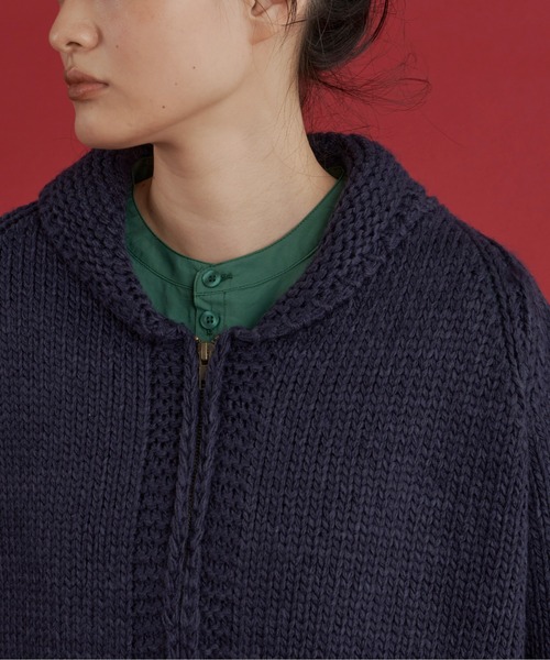 Libra Cue(リブラ キュー)の「カウチンカーディガン(カーディガン/ボレロ・レディース・ネイビー/アイボリー/レッド・FREE)」の17枚目の写真