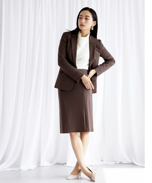 WHITE JOOLA（ホワイトジョーラ）の「【SOFT THERMO　発熱・保温・ソフトタッチ！シワになりにくい♪冬のスーツはコレ♪】サーモカルゼジャージ・2wayストレッチ テーラードジャケット（前裏付き）（テーラードジャケット・レディース・ブラウン/カーキ/ネイビー・7号/9号/11号）」の14枚目の写真