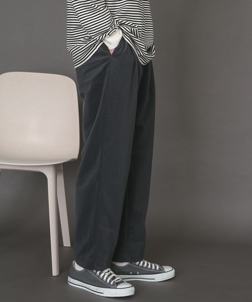 SENSE OF PLACE by URBAN RESEARCH（センスオブプレイスバイアーバンリサーチ）の「コーデュロイタックテーパードパンツ（その他パンツ・メンズ・ブラック/パープル/ブラウン/グレー/ライトベージュ/ベージュ・MEDIUM/LARGE）」の3枚目の写真