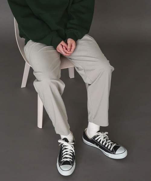 SENSE OF PLACE by URBAN RESEARCH（センスオブプレイスバイアーバンリサーチ）の「コーデュロイタックテーパードパンツ（その他パンツ・メンズ・ブラック/パープル/ブラウン/グレー/ライトベージュ/ベージュ・MEDIUM/LARGE）」の5枚目の写真