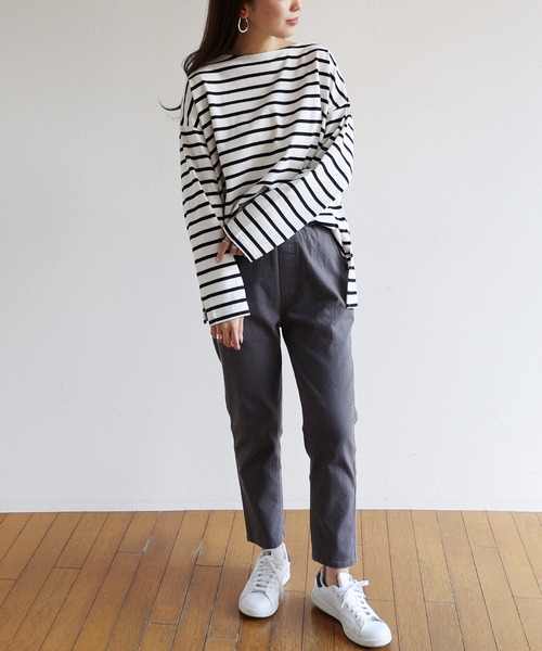 andme（アンドミー）の「コットン長袖オーバーサイズボーダーTシャツ（Tシャツ/カットソー・レディース・ベージュ系その他/ホワイト×パープル/グレイッシュベージュ/ホワイト×ブラック/ホワイト×ブルー/ホワイト×ピンク・M）」の12枚目の写真