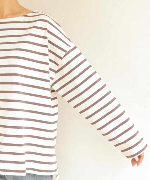 andme（アンドミー）の「コットン長袖オーバーサイズボーダーTシャツ（Tシャツ/カットソー・レディース・ベージュ系その他/ホワイト×パープル/グレイッシュベージュ/ホワイト×ブラック/ホワイト×ブルー/ホワイト×ピンク・M）」の17枚目の写真