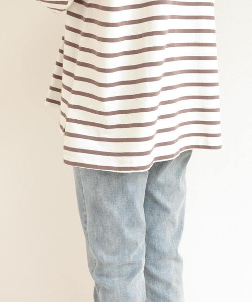 andme（アンドミー）の「コットン長袖オーバーサイズボーダーTシャツ（Tシャツ/カットソー・レディース・ベージュ系その他/ホワイト×パープル/グレイッシュベージュ/ホワイト×ブラック/ホワイト×ブルー/ホワイト×ピンク・M）」の20枚目の写真