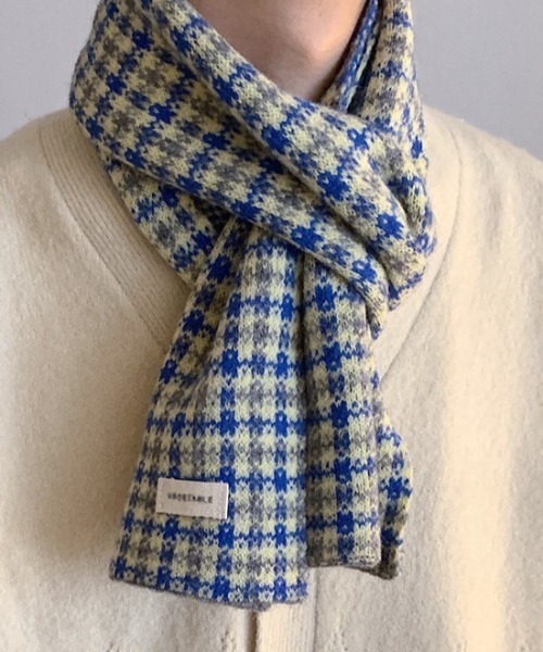 MGV（エムジーヴィー）の「ハウンドトゥースチェックマフラー（マフラー・メンズ・ブラウン/レッド/ブルー・FREE）」の2枚目の写真