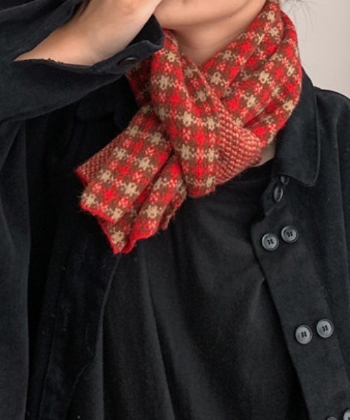 MGV（エムジーヴィー）の「ハウンドトゥースチェックマフラー（マフラー・メンズ・ブラウン/レッド/ブルー・FREE）」の7枚目の写真