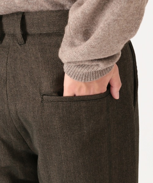 JOURNAL STANDARD(ジャーナルスタンダード)の「ツィーディーヘリンボン ブッチャー1タックパンツ(スラックス・メンズ・ブラウン/ライトブラウン/ブラック/ベージュ・MEDIUM/SMALL/LARGE)」の13枚目の写真