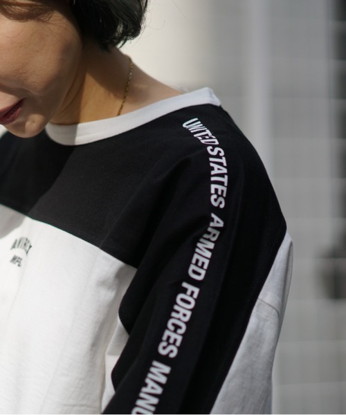 AVIREX（アヴィレックス）の「【WEB&DEPOT限定】BICOLOR COLLEGE T-SHIRT/ バイカラーカレッジロングスリーブティーシャツ（Tシャツ/カットソー・レディース・ホワイト/ブラック・FREE）」の7枚目の写真