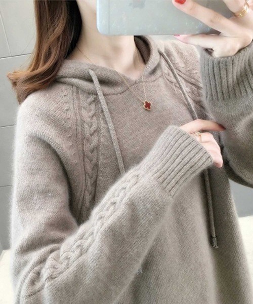 LUGG NAGG(ラグナグ)の「プルオーバーニットパーカー(ニット/セーター・レディース・ネイビー/ベージュ/モカ/レッド・M)」の7枚目の写真