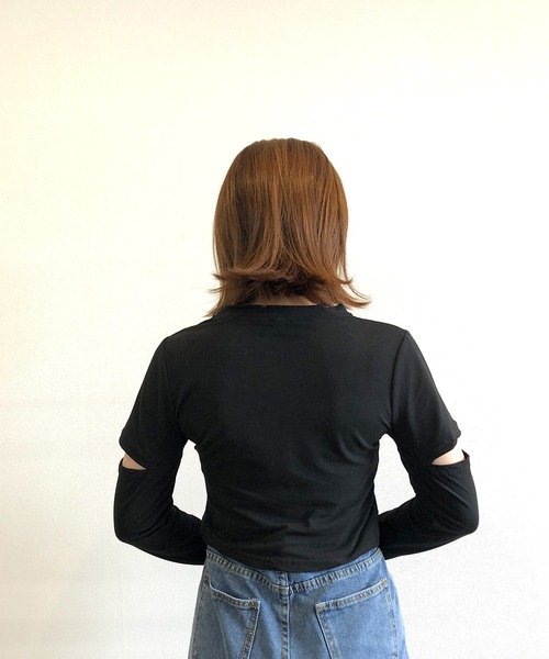 Kotoe(コトエ)の「レディース クロップド スリーブスリット カットソー 長袖 二の腕あき ヘルシー 肌見せ(Tシャツ/カットソー・レディース・ホワイト/ブラック/グレー・M/L)」の5枚目の写真