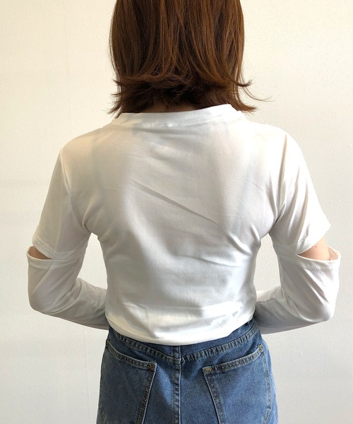Kotoe(コトエ)の「レディース クロップド スリーブスリット カットソー 長袖 二の腕あき ヘルシー 肌見せ(Tシャツ/カットソー・レディース・ホワイト/ブラック/グレー・M/L)」の13枚目の写真