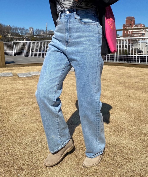 WHO'S WHO gallery（フーズフーギャラリー）の「フラワー刺繍デニム