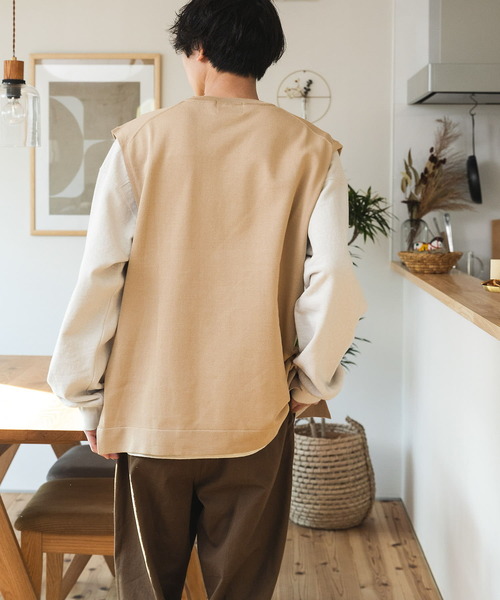 FORK&SPOON(フォークアンドスプーン)の「FORK&SPOON ドライタッチニットベスト(ベスト・メンズ・チャコールグレー/ベージュ/グリーン系その他・4/5)」の4枚目の写真