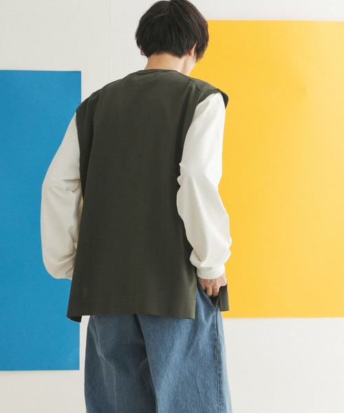 FORK&SPOON(フォークアンドスプーン)の「FORK&SPOON ドライタッチニットベスト(ベスト・メンズ・チャコールグレー/ベージュ/グリーン系その他・4/5)」の10枚目の写真