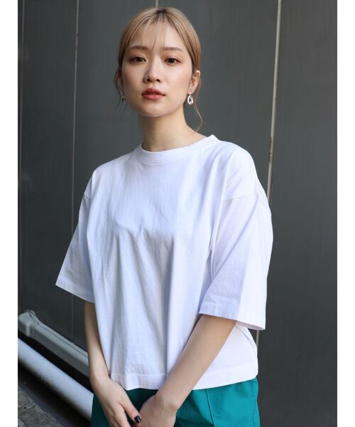 MURUA（ムルーア）の「ベーシックTシャツ（Tシャツ/カットソー・レディース・ブラック/ダークグレー/ホワイト/ピンク・FREE）」の2枚目の写真