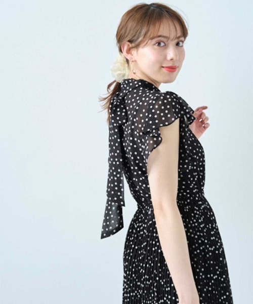 WILLSELECTION（ウィルセレクション）の「【Limited Item】ラッフルケシプリーツワンピース（ワンピース・レディース・ブラック/グリーン・MEDIUM）」の15枚目の写真