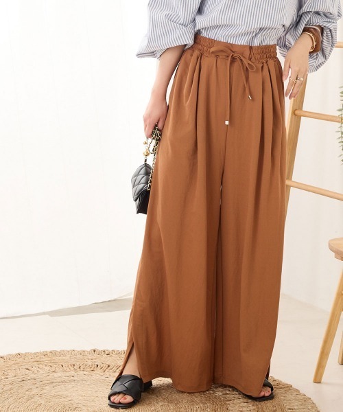 OMNES（オムネス）の「接触冷感レーヨンナイロンタックイージーパンツ（その他パンツ・レディース・ブラック/ベージュ/ブルー/ラベンダー/キャメル・FREE）」の5枚目の写真