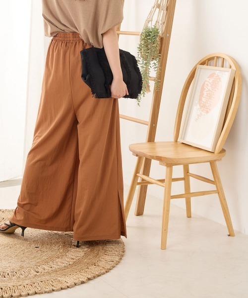 OMNES（オムネス）の「接触冷感レーヨンナイロンタックイージーパンツ（その他パンツ・レディース・ブラック/ベージュ/ブルー/ラベンダー/キャメル・FREE）」の15枚目の写真