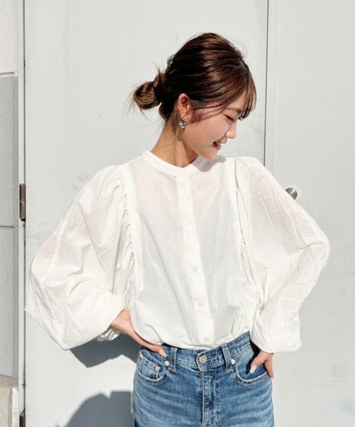 RODEO CROWNS WIDE BOWL（ロデオクラウンズワイドボウル）の「ボリュームスリーブ2WAYシャツ（シャツ/ブラウス・レディース・ホワイト/ブラック/ライトカーキ・FREE）」の2枚目の写真