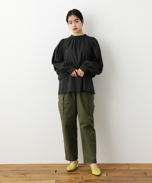 RODEO CROWNS WIDE BOWL（ロデオクラウンズワイドボウル）の「ボリュームスリーブ2WAYシャツ（シャツ/ブラウス・レディース・ホワイト/ブラック/ライトカーキ・FREE）」の8枚目の写真