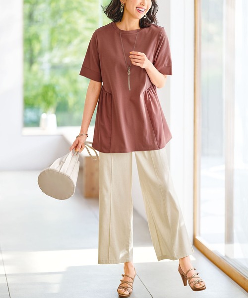 BELLUNA PLUS(ベルーナ)の「ギャザー切替デザイン細見えチュニック(チュニック・レディース・ブラック/ターコイズブルー/アイボリー/ローズ/ダークブルー/ライトベージュ/パープル系その他・MEDIUM/LARGE/X-LARGE)」の14枚目の写真