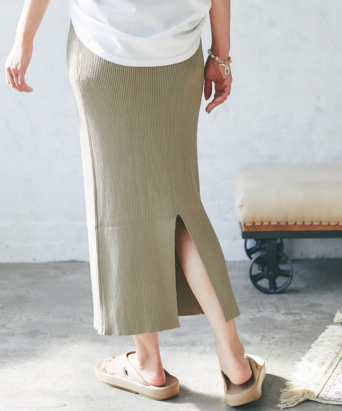 OOFOS（ウーフォス）の「OOFOS/ウーフォス/OOriginalサンダル（サンダル・レディース・グレー系その他/モカ/ブラック・23/24）」の4枚目の写真