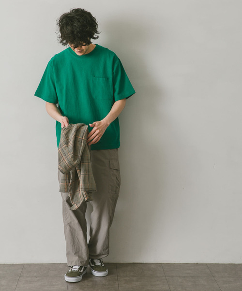 URBAN RESEARCH DOORS(アーバンリサーチドアーズ)の「ヘビーオンス ショートスリーブTシャツ(Tシャツ/カットソー・メンズ・グリーン/スミクロ/レッド/ブルー/ホワイト/グレー・X-LARGE/MEDIUM/LARGE)」の20枚目の写真