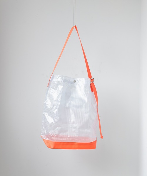 WHIMSIC(ウィムジック)の「【WHIMSIC】クリアワンショルダーバッグ(ショルダーバッグ・レディース・イエロー/オレンジ/ホワイト・ONE SIZE)」の1枚目の写真