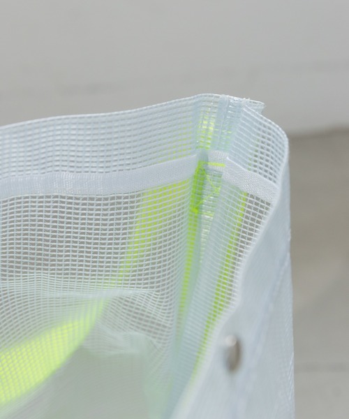 WHIMSIC(ウィムジック)の「【WHIMSIC】クリアワンショルダーバッグ(ショルダーバッグ・レディース・イエロー/オレンジ/ホワイト・ONE SIZE)」の12枚目の写真